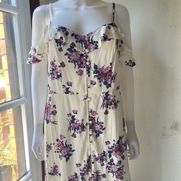 Xhilaration ruffle floral maxi dress - Picture 3 of 12